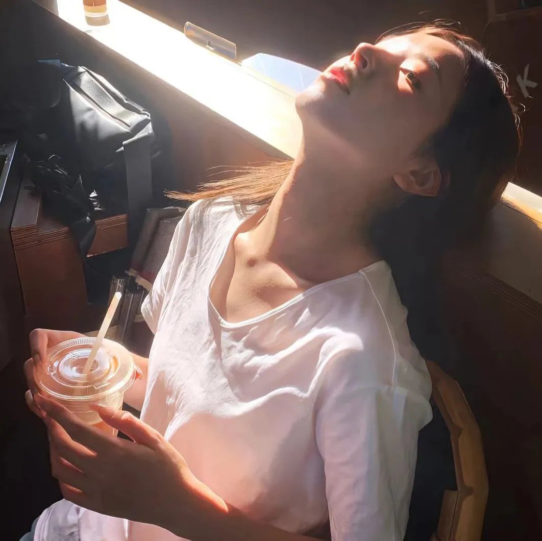 华尔镇东边的女孩
